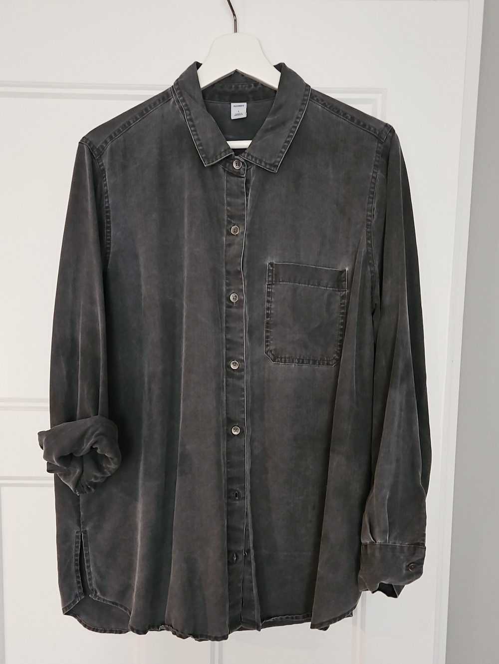 Women's Old Navy Washed Charcoal Button-Down Shirt